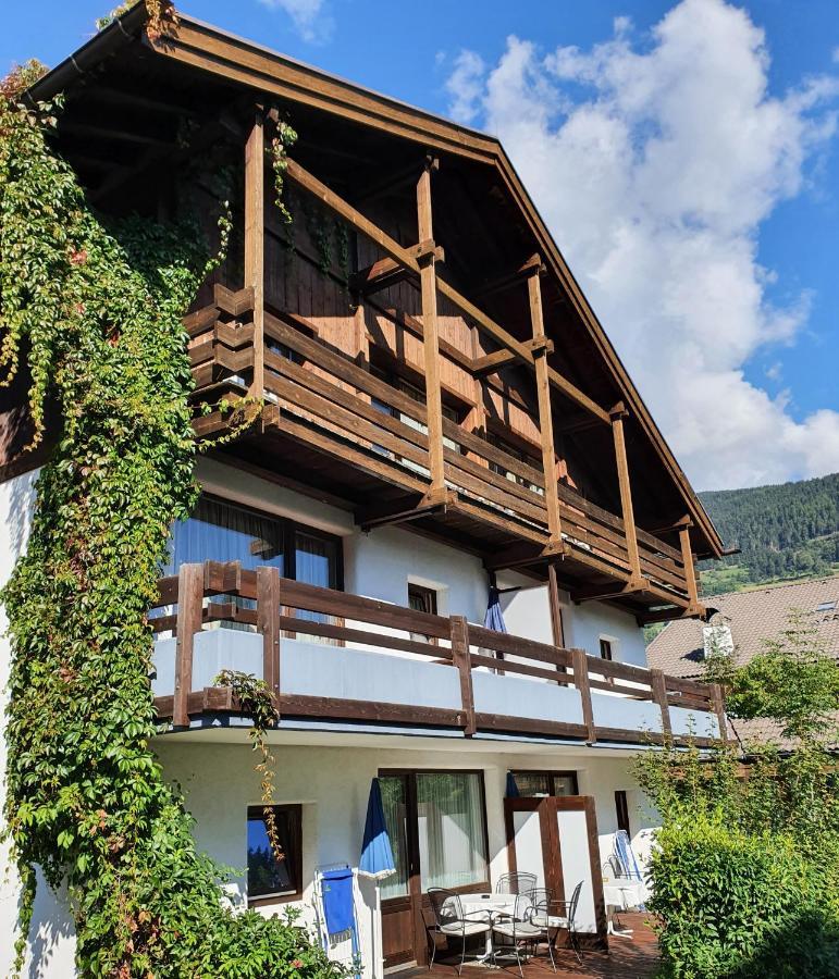 Residence Silvester Racines Esterno foto