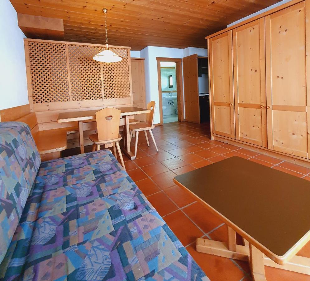 Residence Silvester Racines Esterno foto