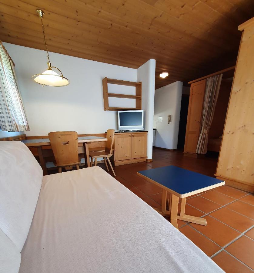 Residence Silvester Racines Esterno foto