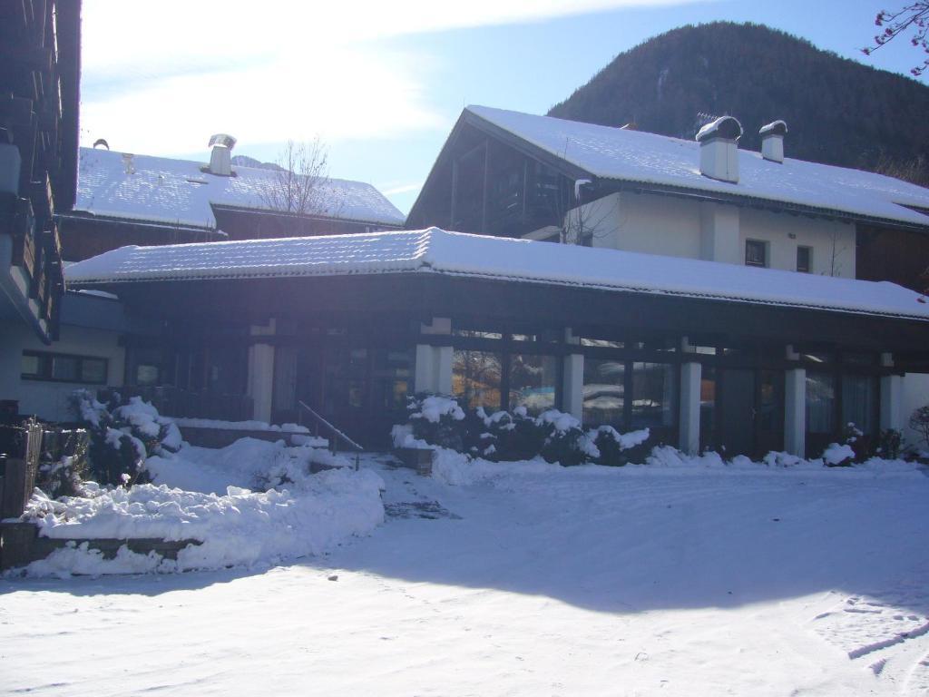 Residence Silvester Racines Esterno foto
