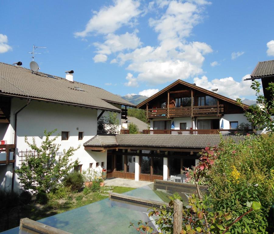 Residence Silvester Racines Esterno foto