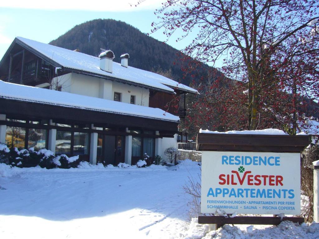 Residence Silvester Racines Esterno foto